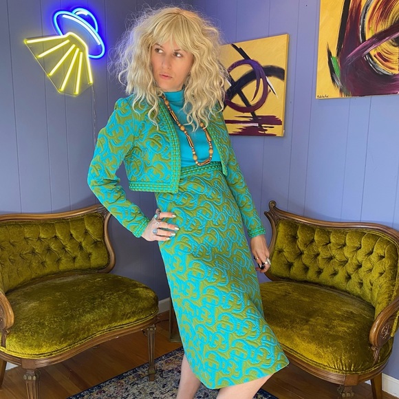 Vintage 1960s Belfry By Gerald Pierce mock-Neck Textured Mod Dress Set - Picture 10 of 11